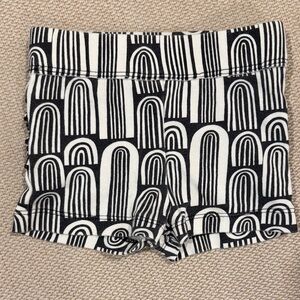 Kate Quinn ruffle bike shorts